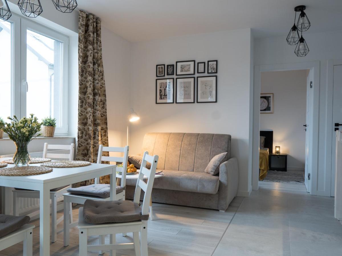 Apartament Clever 2 Kamienica Grochow Varşovia Exterior foto